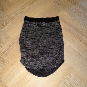 Aritzia Black Marled High-Low Knit Skirt Wilfred Free